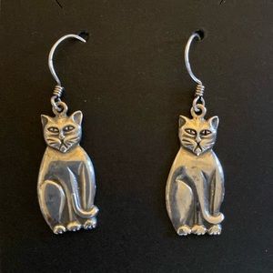 925 Sterling Silver Cat Earrings